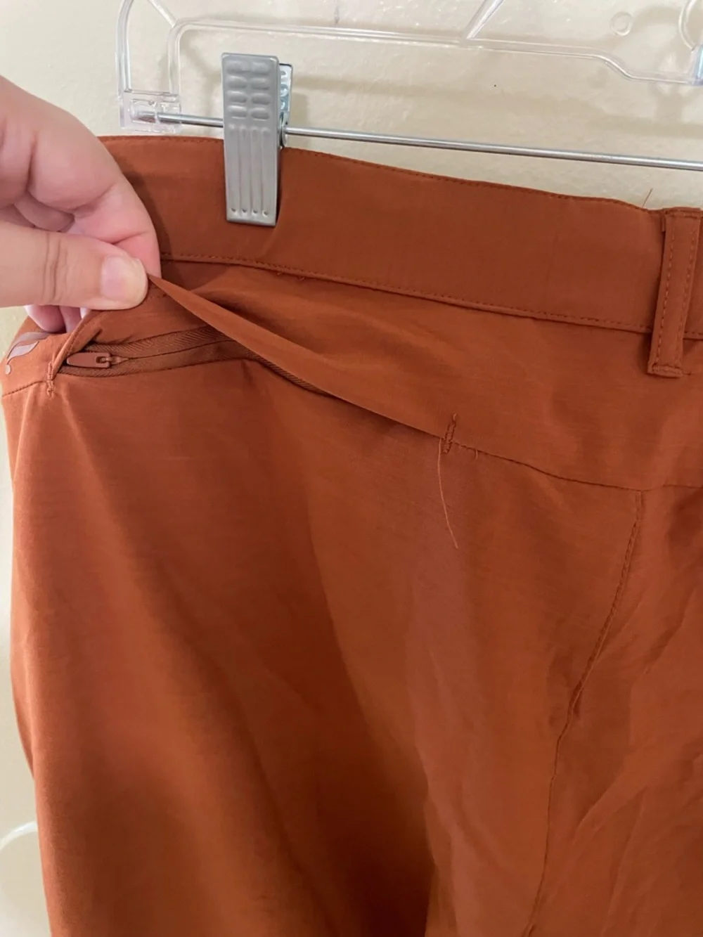 ✨Men’s Fabletics The Only Pants Size L